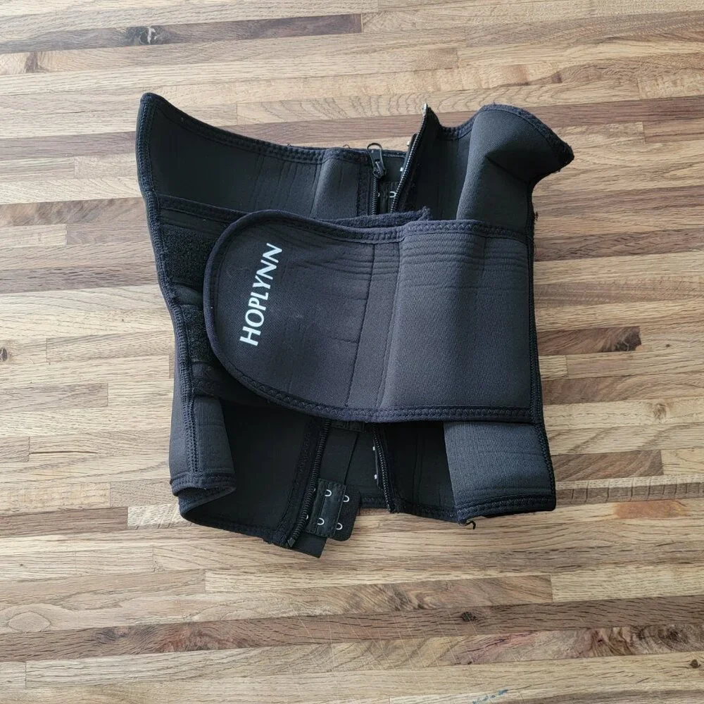 Hoplynn neoprene waist trainer designed for tummy control and posture correction - Picture 6 of 12